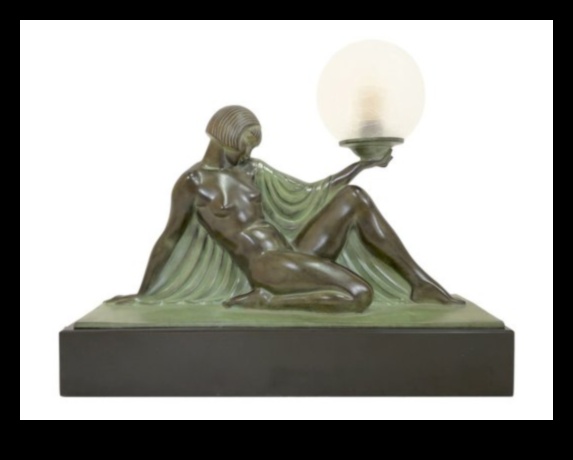 Retro Reverie: عد بالزمن إلى الوراء مع المجوهرات الكلاسيكية