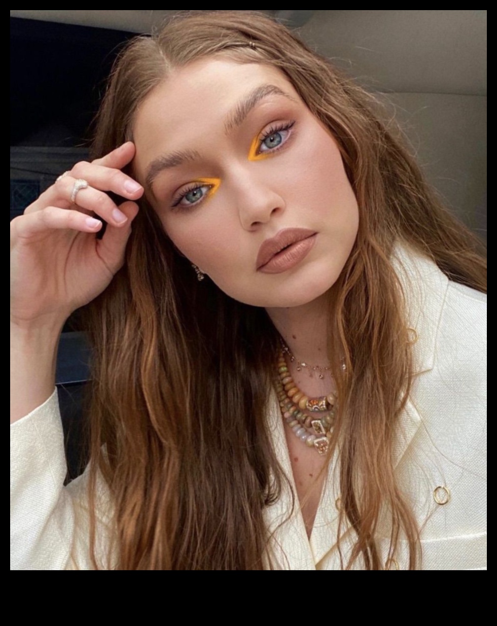 من الكلاسيكي إلى العصري: تكييف أنماط محدد العيون للارتداء اليومي