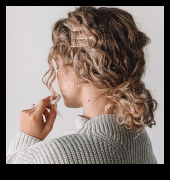 الجمال الأشقر المجعد: احتضني قوامك الطبيعي بأناقة