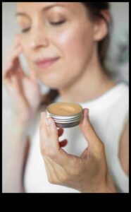 مزيج متوهج يمكنك صنعه بنفسك: اصنع ظل الهايلايتر المثالي المخصص لك