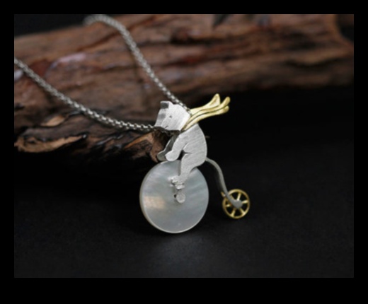 زهور غريبة الأطوار: زيّن نفسك بمجوهرات رائعة مستوحاة من الزهرة