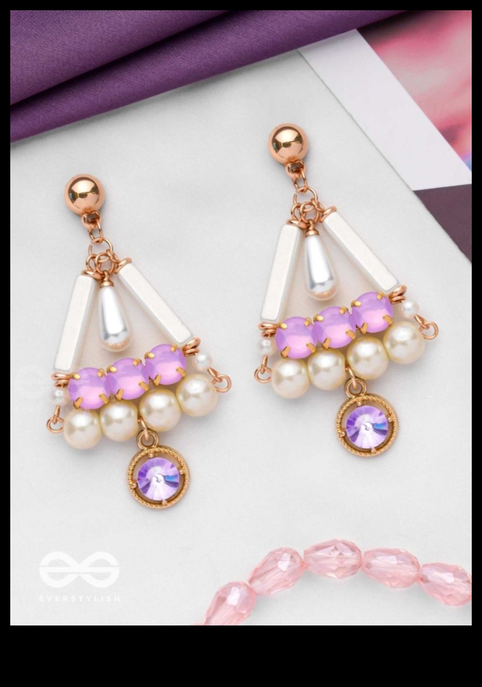 التألق الملكي: تمتع بالتميز مع مجموعتنا المختارة من الأقراط الملكية